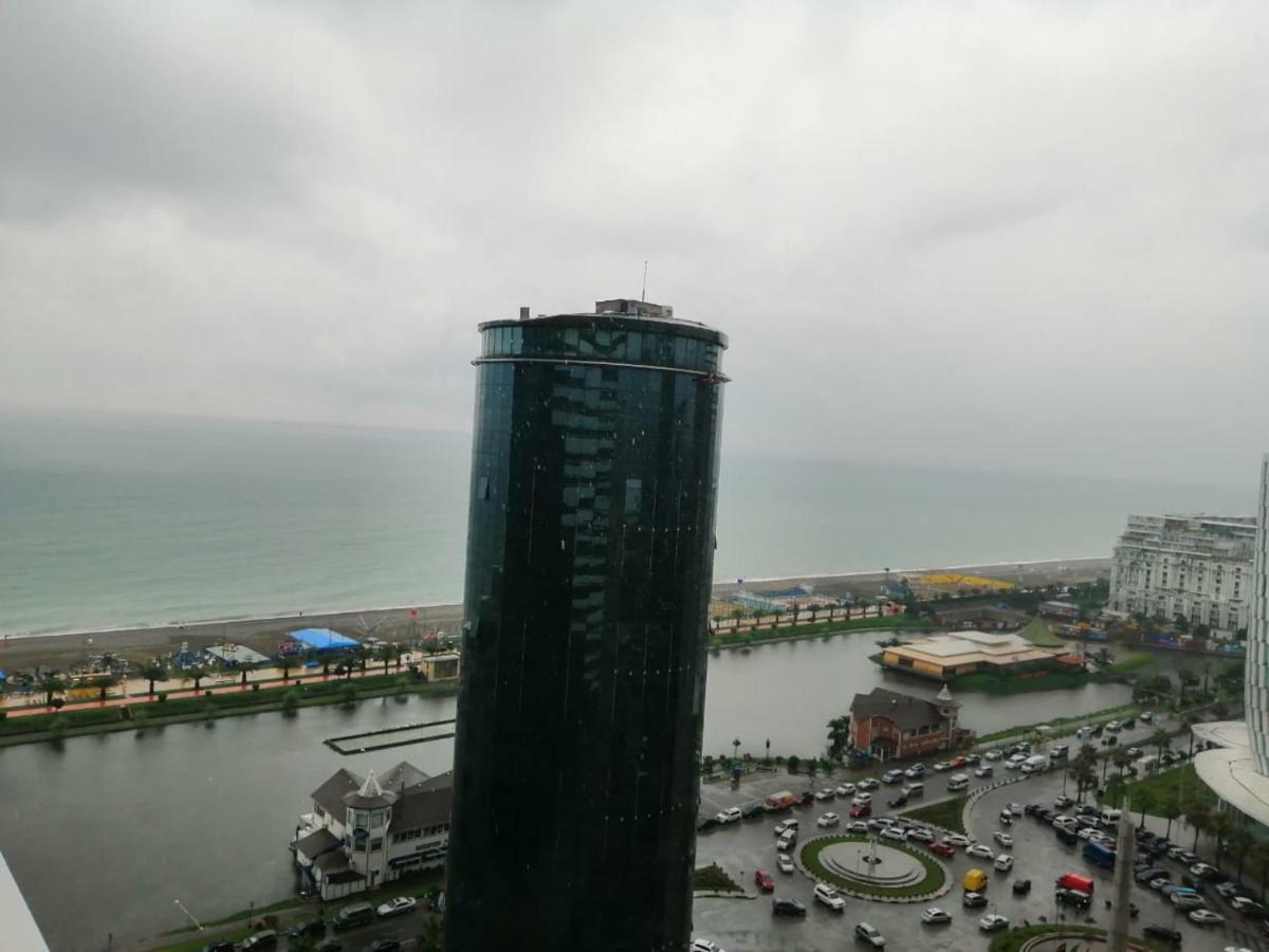Lamar Hotel Batumi Exteriör bild